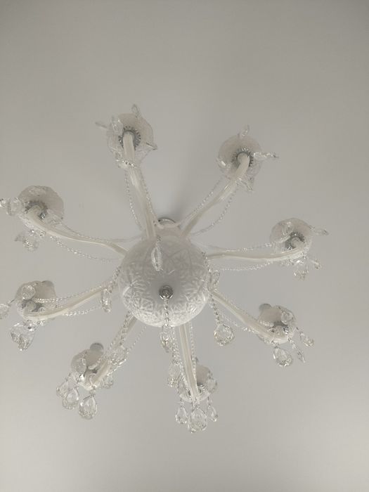 Продам люстру для гостиной