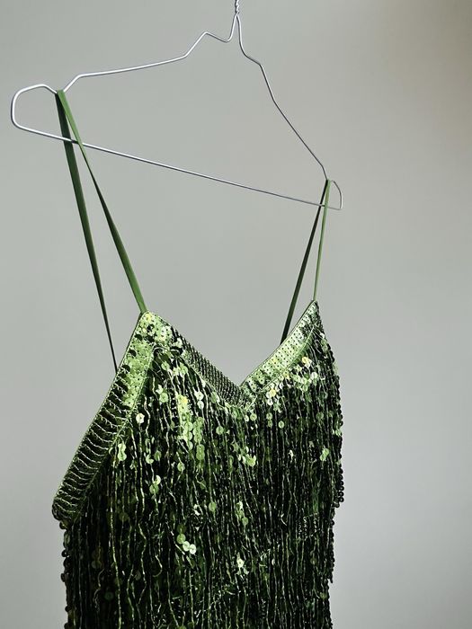 Зелена рокля с ресни и пайети + подплънки