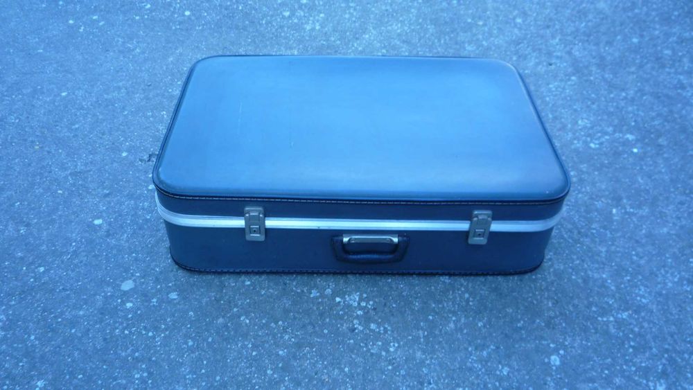 Стари куфари в добро състояние