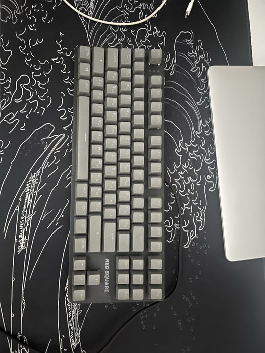 Продаю клавиатуру RED SQUARE