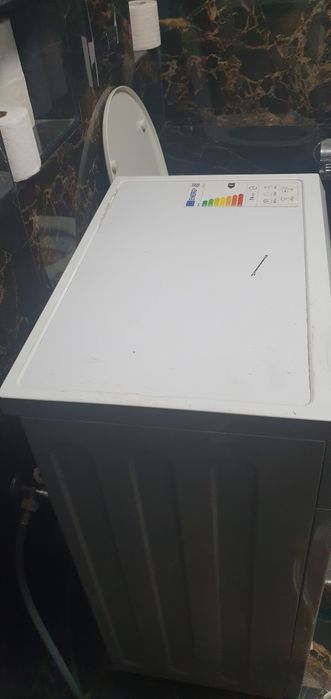 Vând mașină de spălat Samus 6 kg