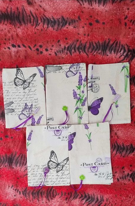 Калъф/дрешка за книжка