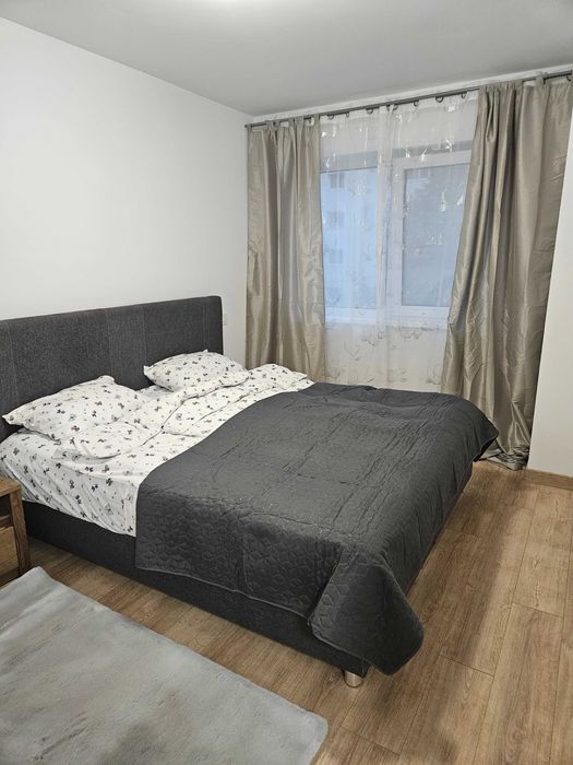 Inchiriez ap 2 camere newton iasi