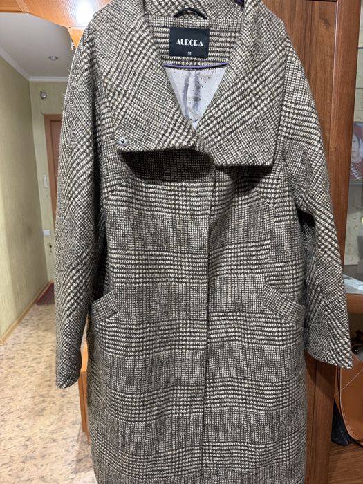 Продам осеннее пальто б/у