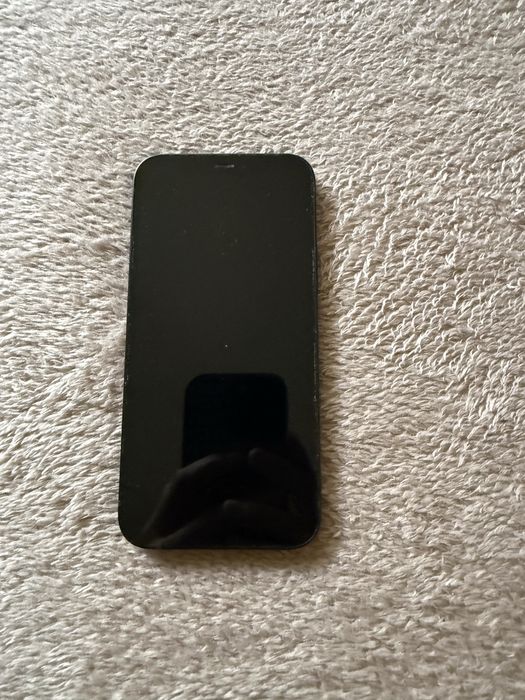 Iphone 12 negru