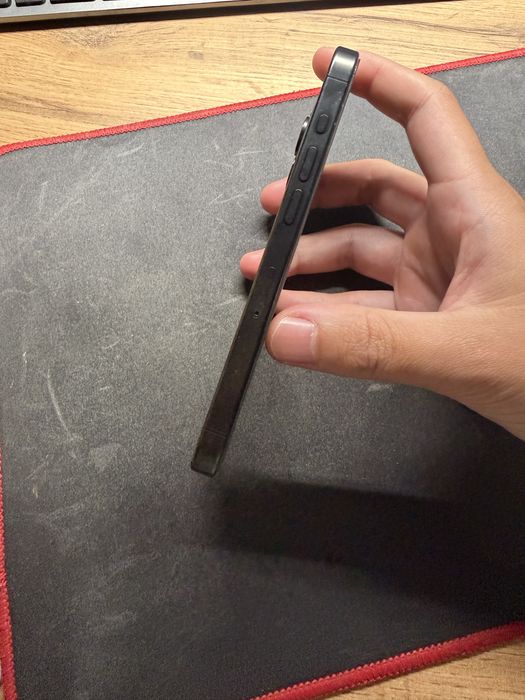 Продам Iphone 15 pro 256gb