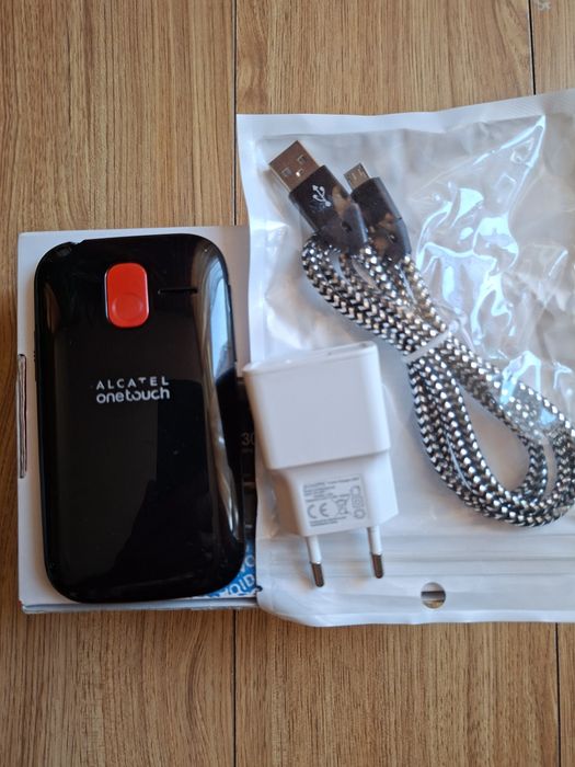 Top telefon Alcatel 2004D.