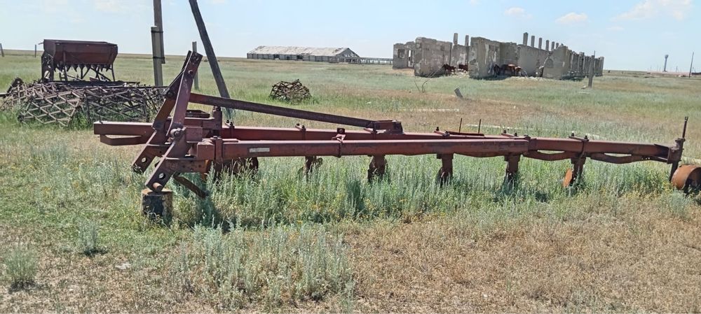 Продам плуг-8 корпусный