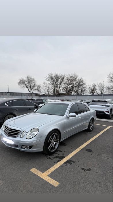 Mersedec benz w211 zo'r holatda ideal moshina