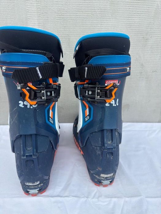 Clapari ski schi tura skimo Dynafit TLT8 Expedition CR Carve marime EUR:44.5 Mondo:29.0 last:103