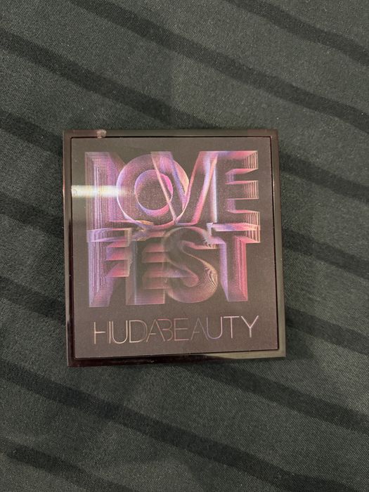 Paletă de machiaj - Huda Beauty