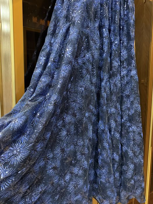 Шикарное вечернее платье