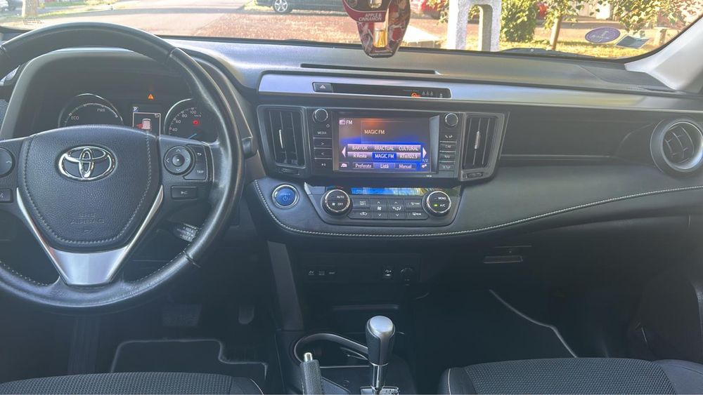 TOYOTA RAV4 2017 — imagine 5