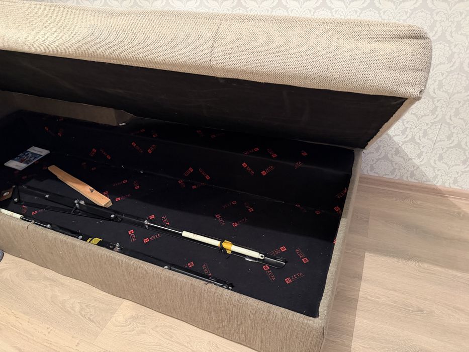 Отдам диван, самовывоз