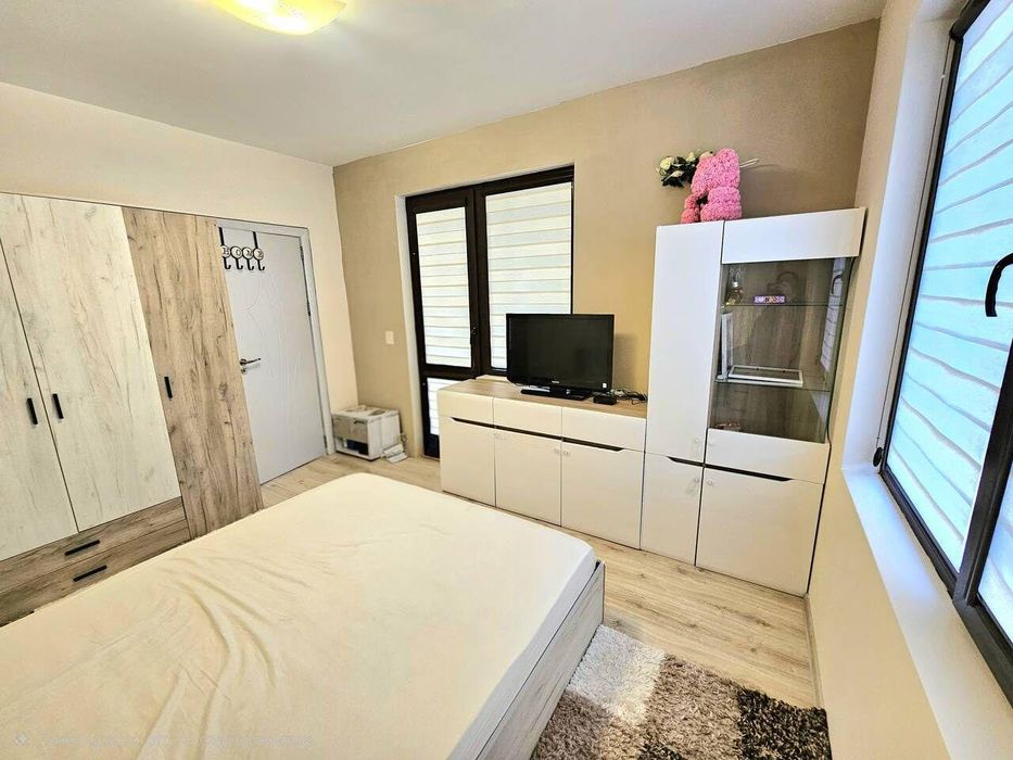 Дава се под наем Двустаен апартамент в Бургас, Сарафово - 65 кв.м за 648.21 € - Снимка #3