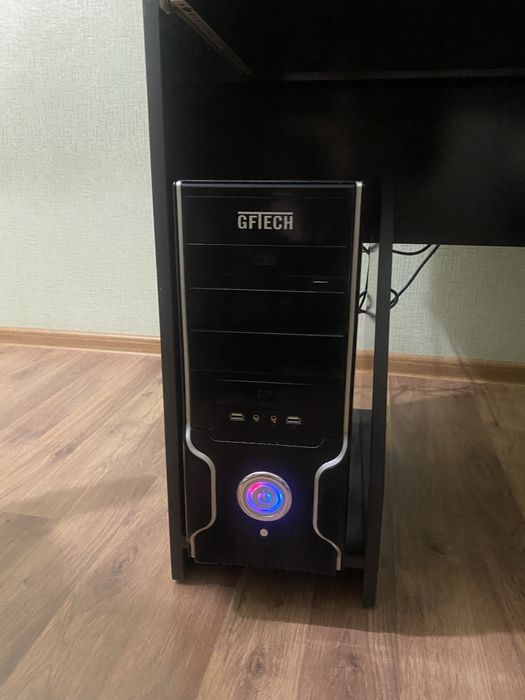 Продается компьютер в хорошем состояние