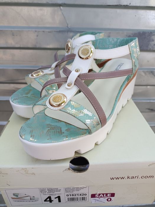 Красивые босоножки