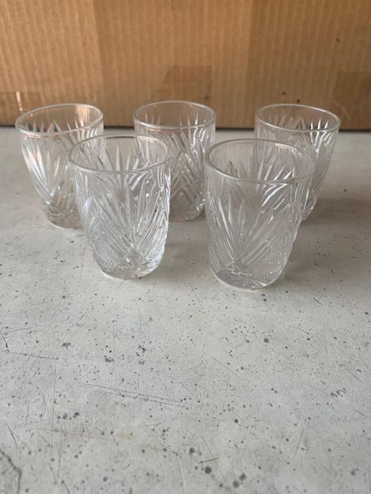 Продам рюмки  стекло и хрусталь времен СССР