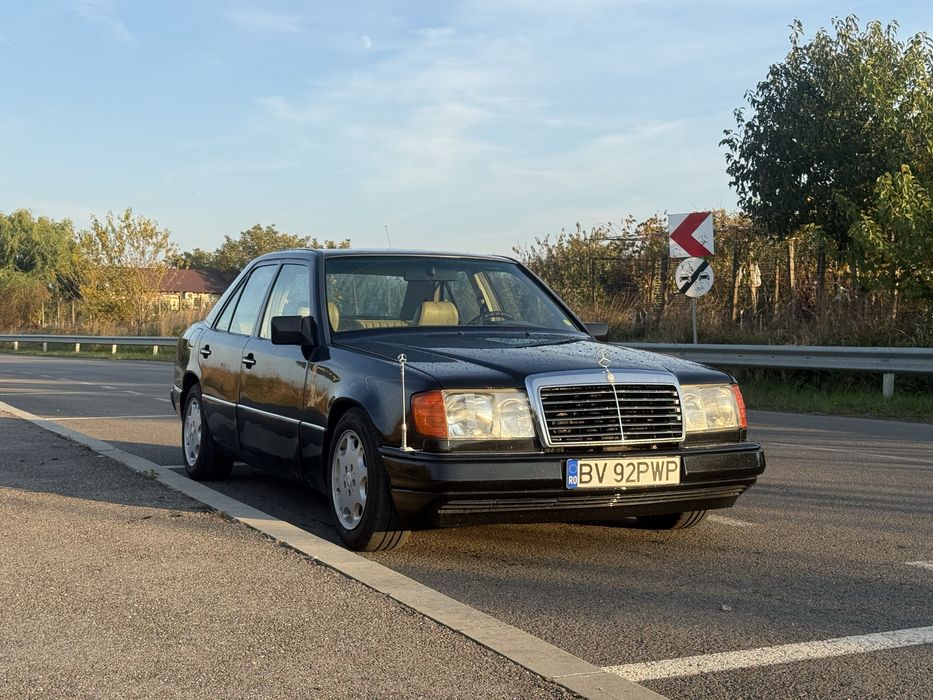 Mercedes-Benz W124