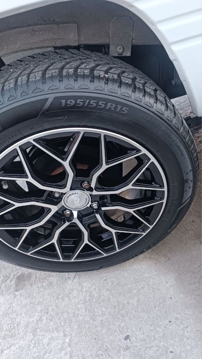 Damas diska sotiladi