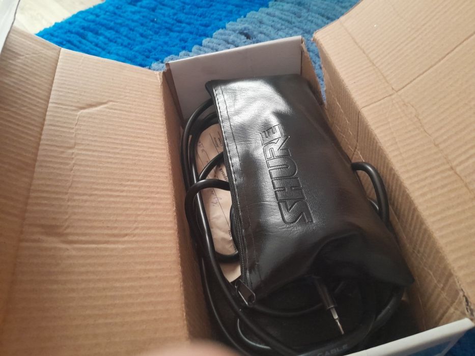 Продам микрофон Shure