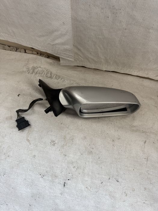 Оригинално огледало Шкода Октавия Skoda Octavia