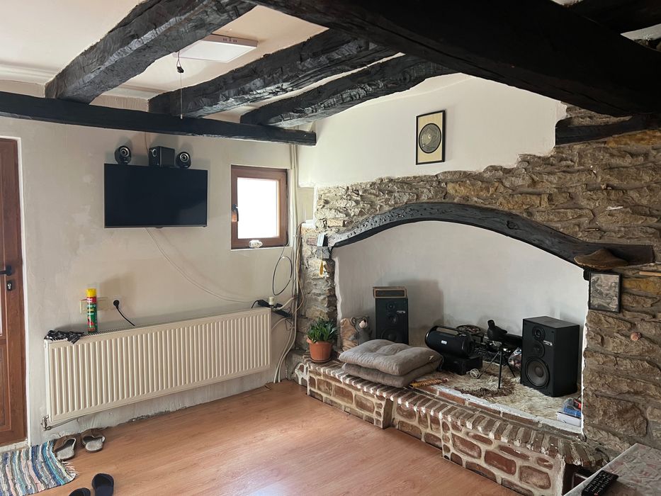 Къща на 3 км от Велико Търново