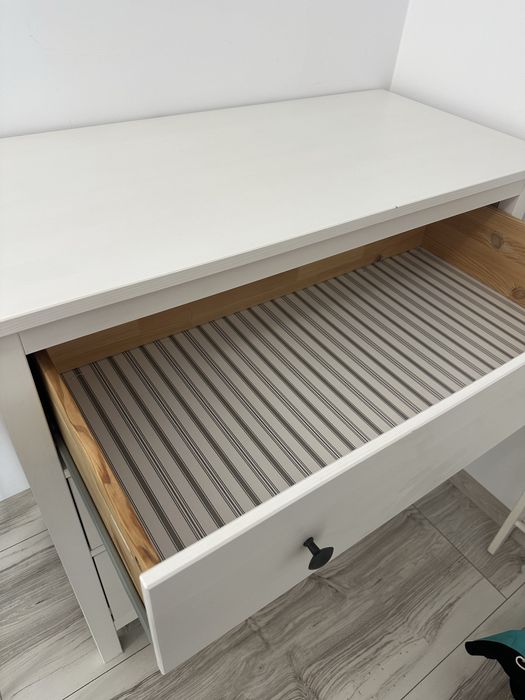 Comoda trei sertare Ikea