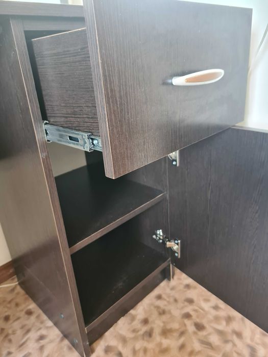 Продам, тумба с зеркалом