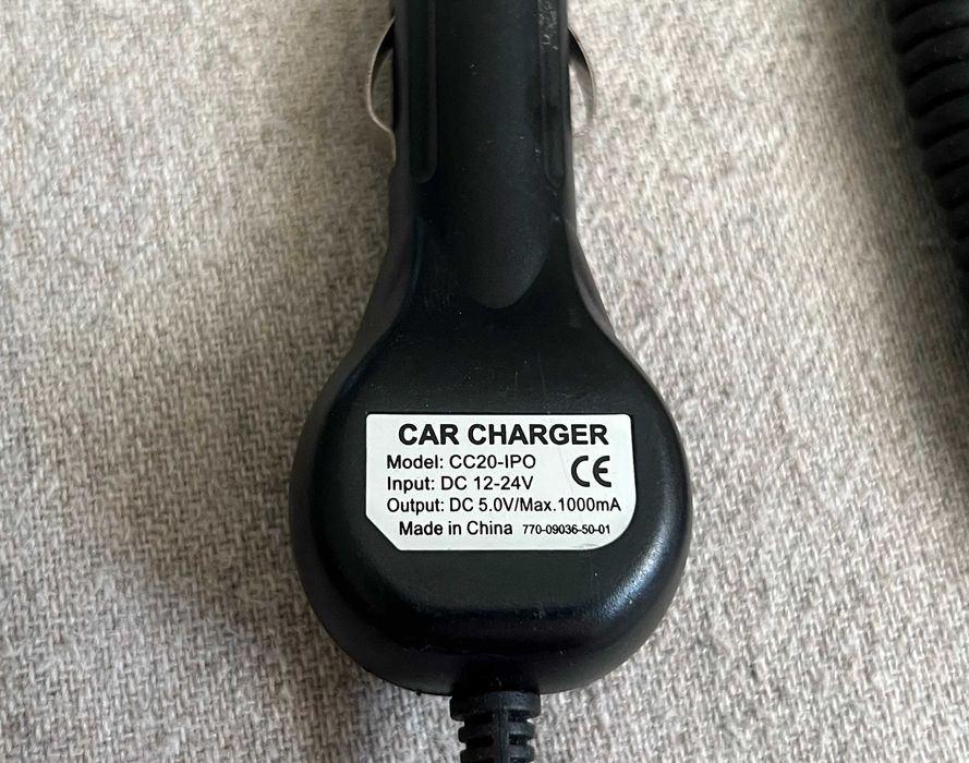 Încărcător auto Apple 30-pin pentru iPhone 3G 3GS iPod CC20-IPO