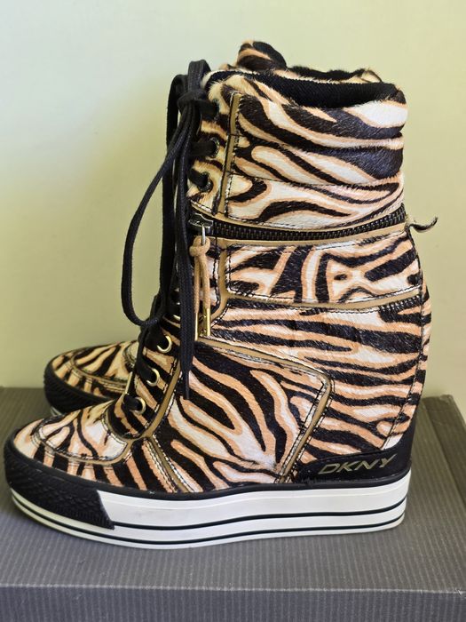 DKNY оригинални дамски кецове на платформа