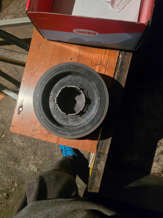 Vand fulie nouă vibrochen bmw e46 150 cp