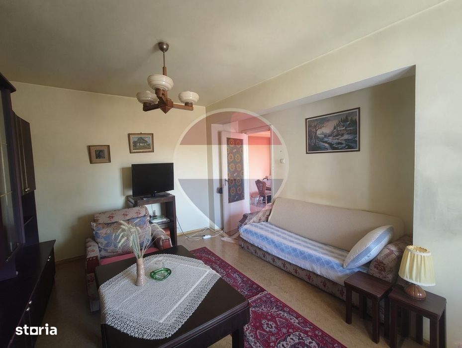 Apartament 3 camere, central, de vânzare, Salonta