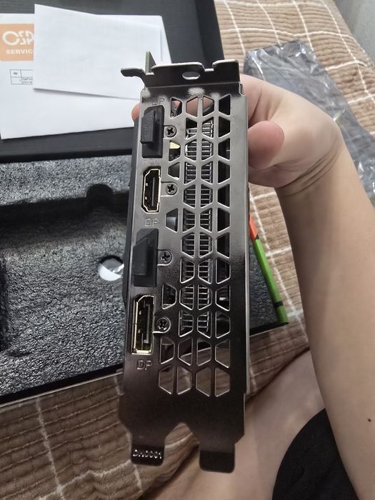 Видеокарта Nvidia GTX 1660 Gigabyte