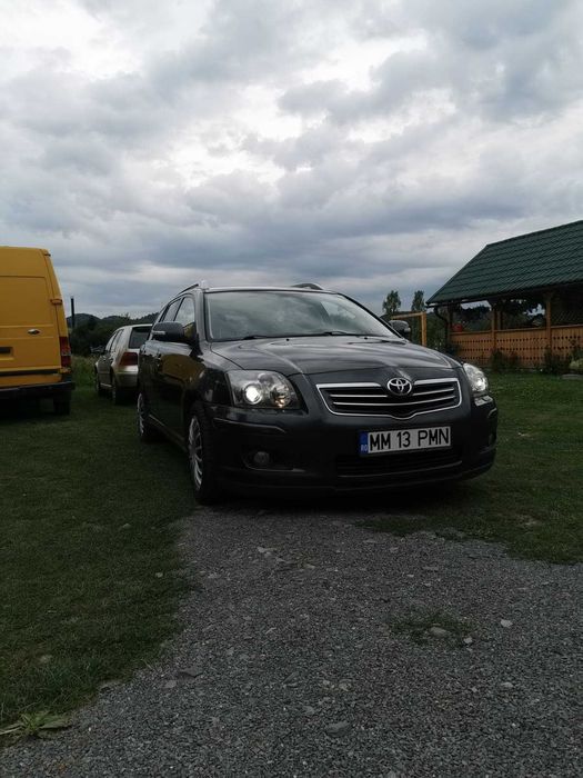 Toyota Avensis pentru dezmembrari sau reparat