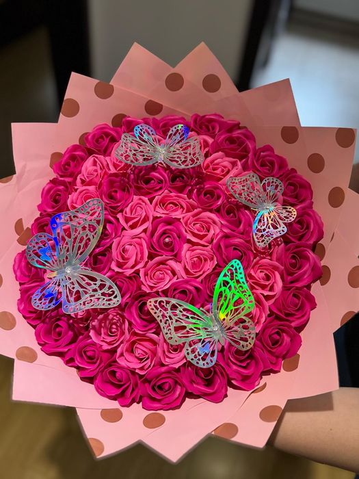 Aranjament din trandafiri de săpun