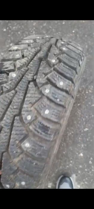Продам 2 новых баллона на 15