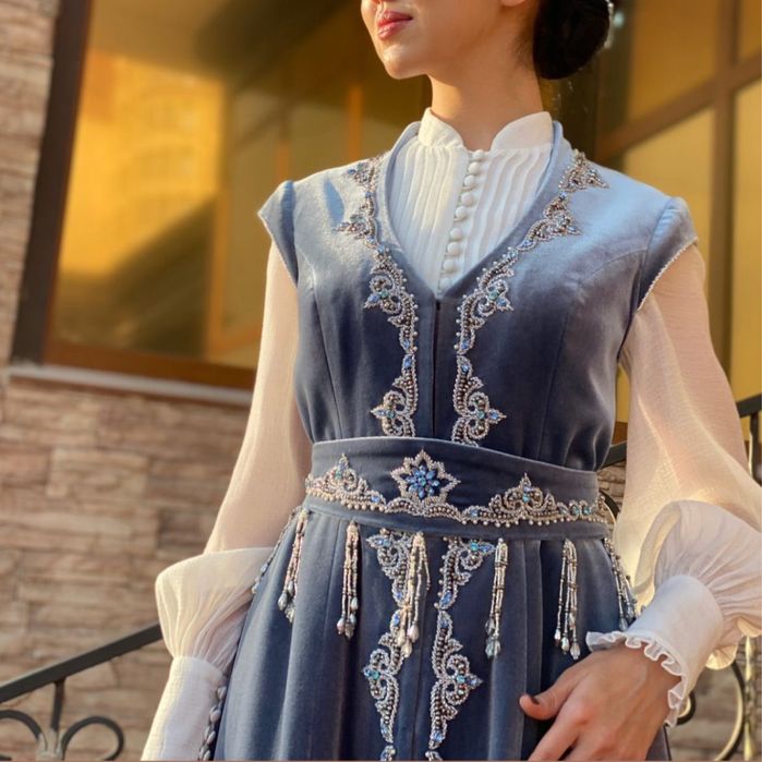 Кажекей, комзол Нұршах сән үйі