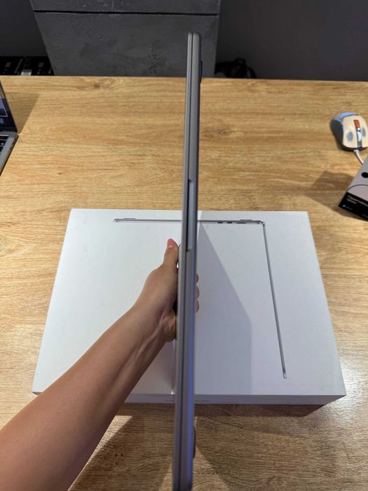 Macbook Air M2 8/256 100% 44sikl