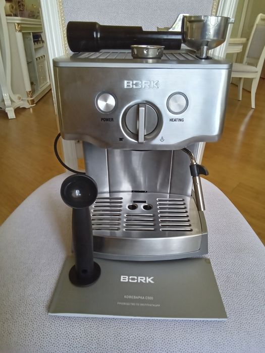 Продам кофеварку BORK C500
