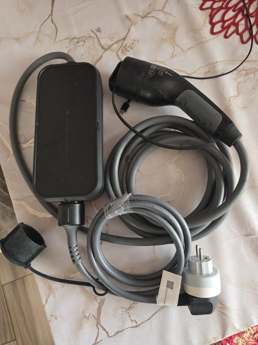 Statii incarcatoare masini electrice hibrid Tesla Bmw Audi Ford Mercedes hyundai kia nissan