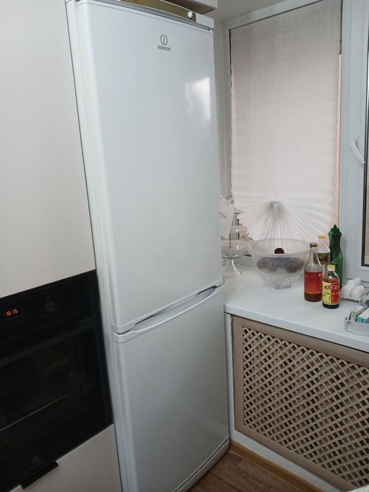 Продается холодилник