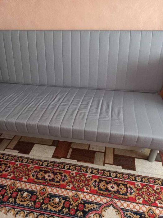 Продам диван Икея бединге.