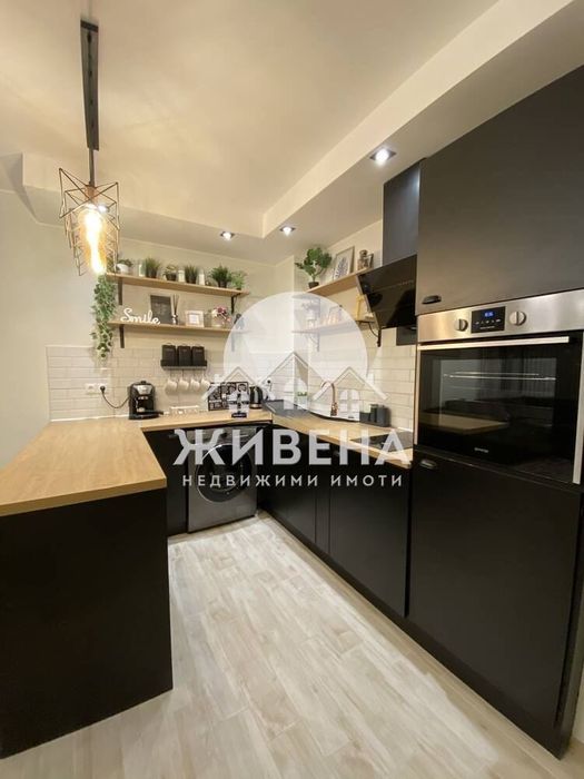 Отдава под наем 2-стаен апартамент с паркомясто, кв. Бриз