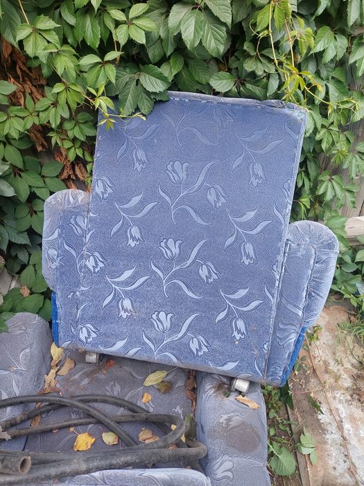 Мебель кресла бесплатно.