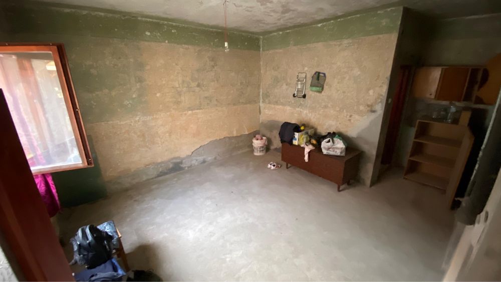 Casa de vânzare cu teren in Cinta