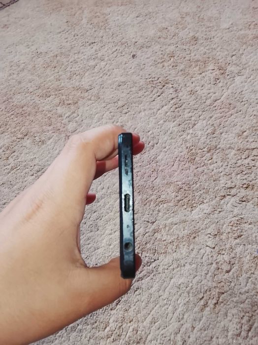 Oppo Reno 7 требуется ремонт