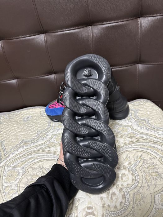 Versace chain rection