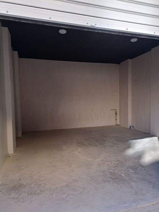 Дава се под наем Гараж / Паркомясто в Пазарджик, Запад - 15 кв.м за 51 € - Снимка #1