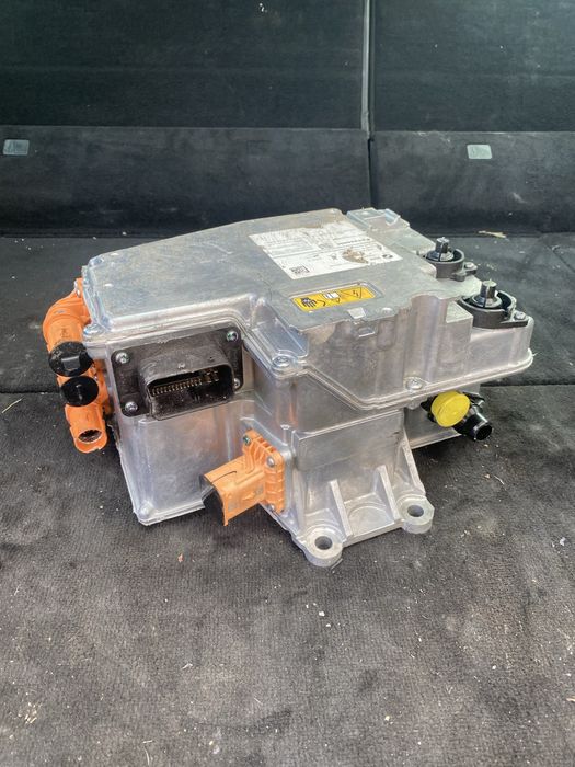 Инвертор/преобразувател на напрежение BMW iX3 2023